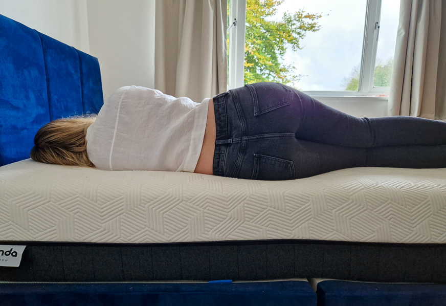 Panda Hybrid Bamboo mattress and female side sleeper